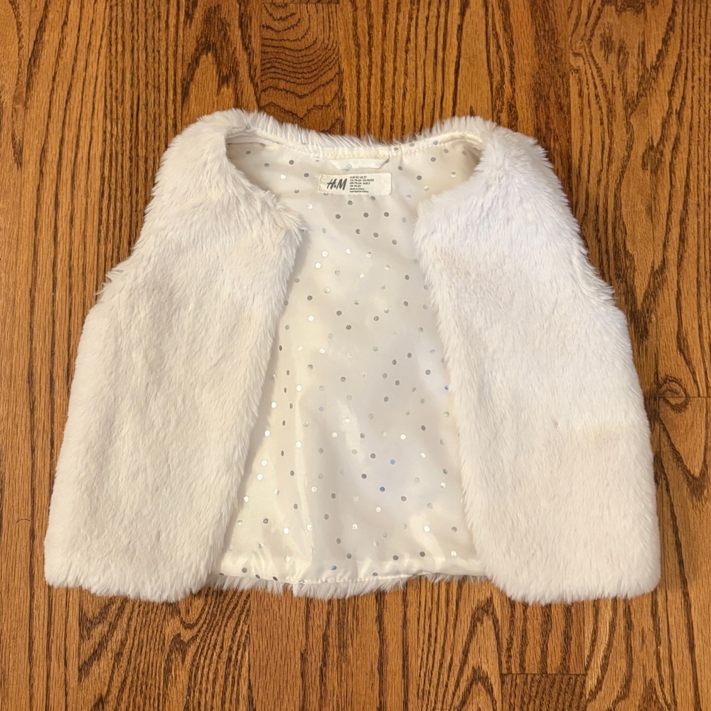 ✨ H&M Toddler Girls White Faux Fur Vest | Size 2T ✨